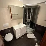 Апартаменти 48 *